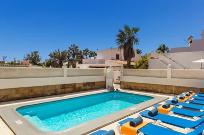 Villa Tamarindos by Villa Plus — 写真 11