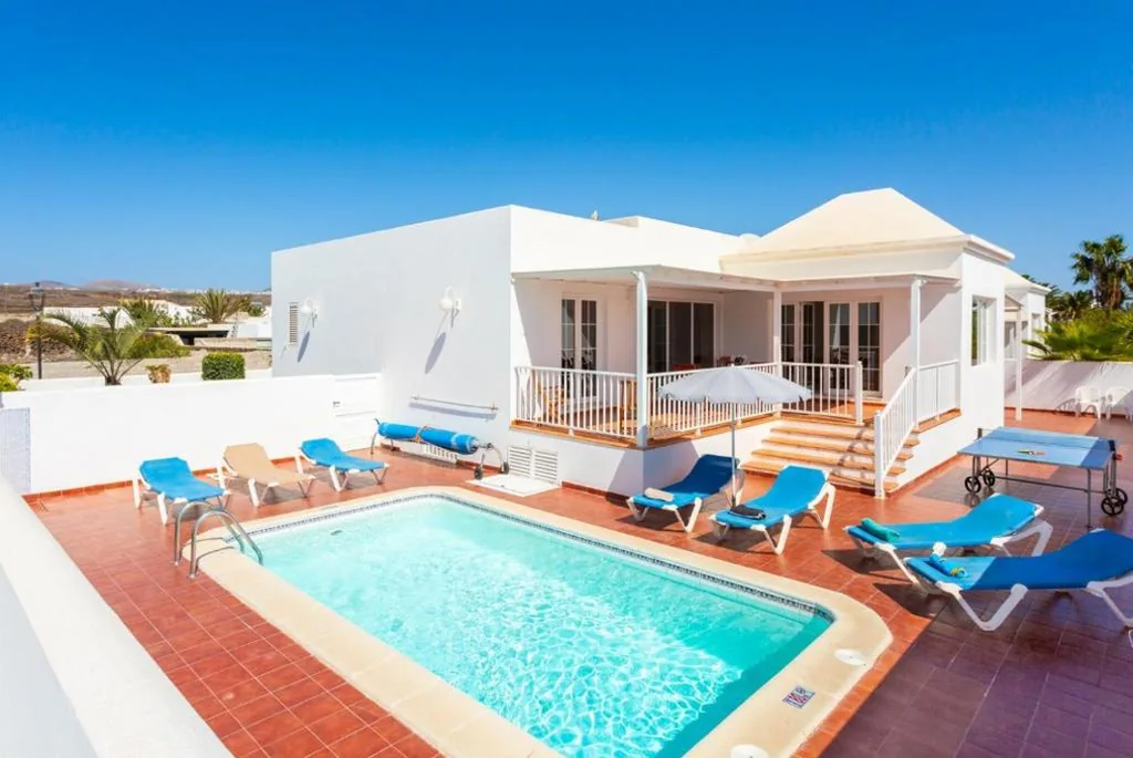 Villa — Villa Tania