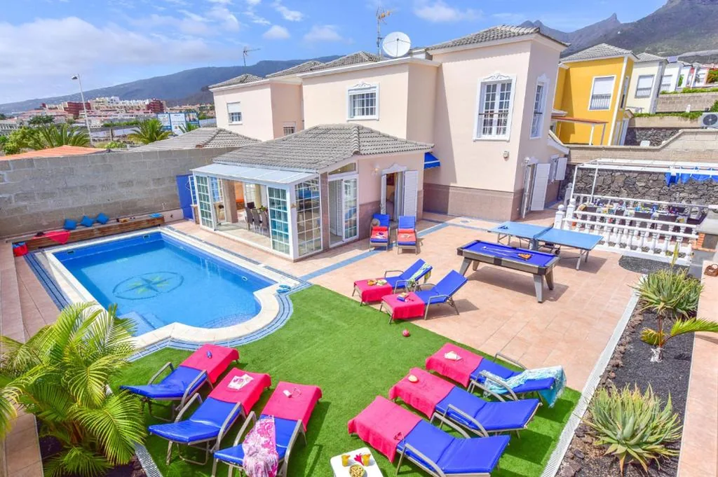 Villa — Villa Teide Sol con piscina climatizada, Playa Fañabe, Costa Adeje