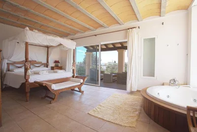 Villa Tom is near to Playa Den Bossa — foto 7