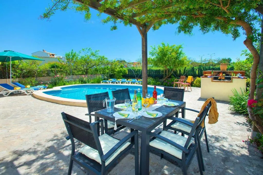 Villa con piscina privada — Villa Tomeu by Sealand Villas