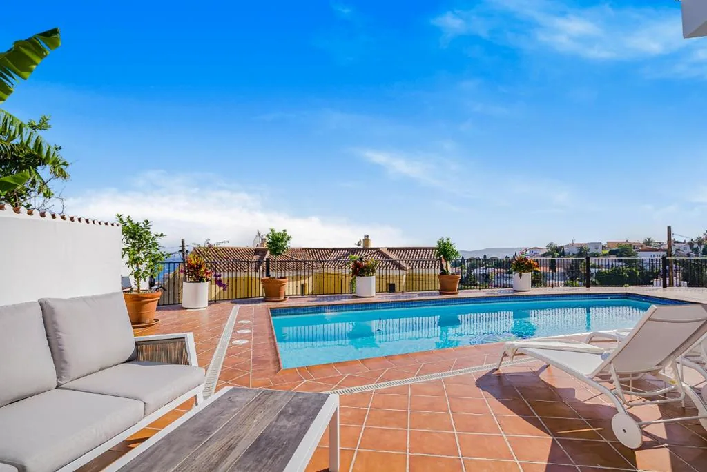 Villa mit Meerblick — Villa Torremimosas