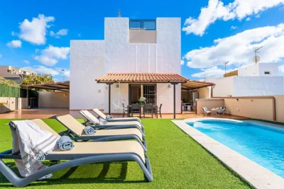 Villa Trueno Piscina Climatizada y Vistas by Summer-Villas — foto 3