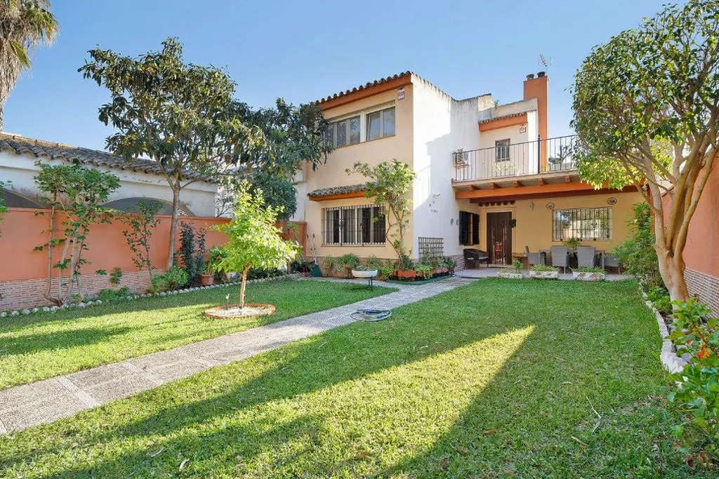 Villa con vista sul giardino — Villa Valdelagrana