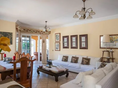 Villa Vergel with Large Private Pool Jacuzzi BBQ in frontline Caleta de Fuste Golf by Amazzzing Travel — Foto 11