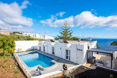 Villa Verode - Private Heated Saltwater Pool — photo 4