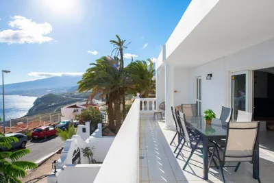 Villa Verode - Private Heated Saltwater Pool — photo 7