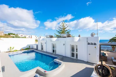 Villa Verode - Private Heated Saltwater Pool — photo 10