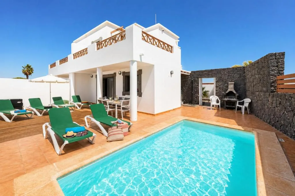 Villa — Villa Verol