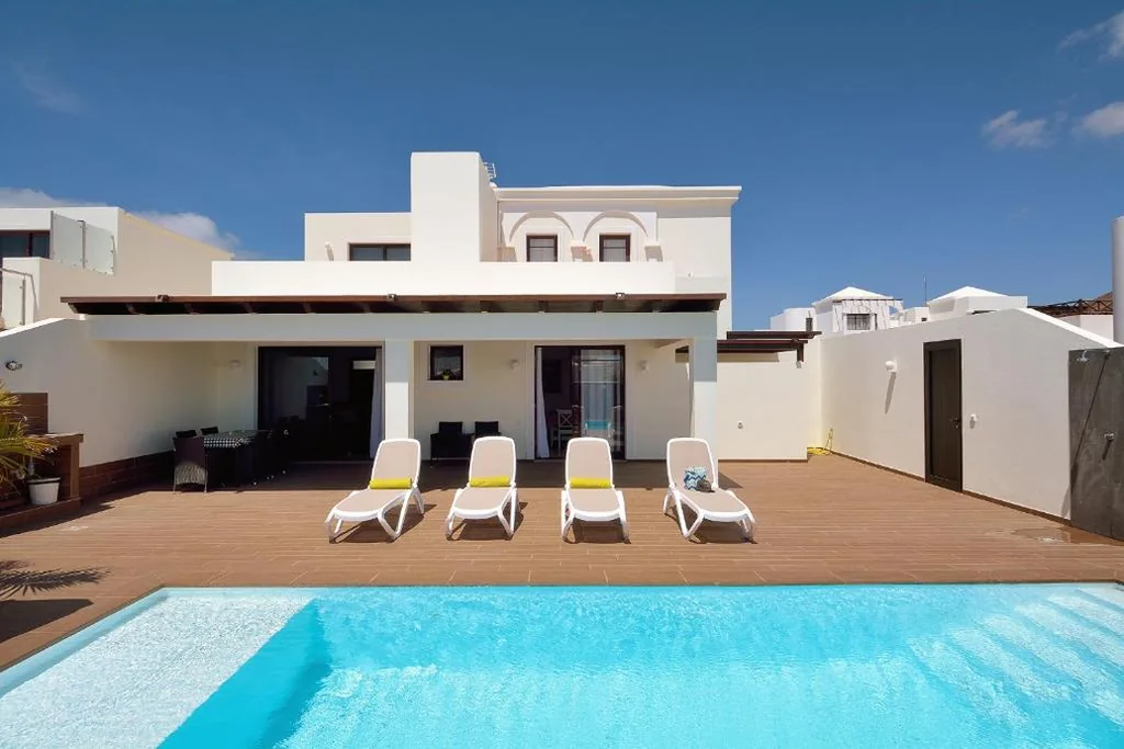 Villa de 3 dormitorios — Villa Victoria