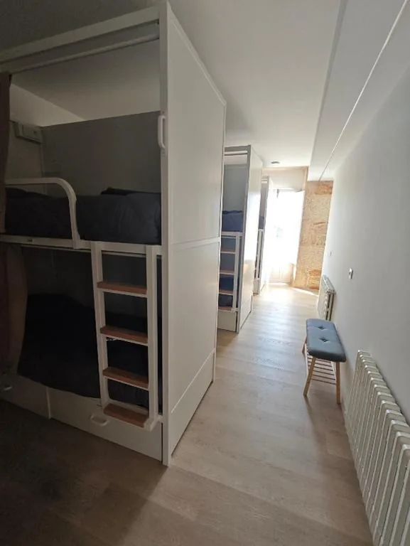Etagenbett im gemischten Mehrbettzimmer — Villa Vieira