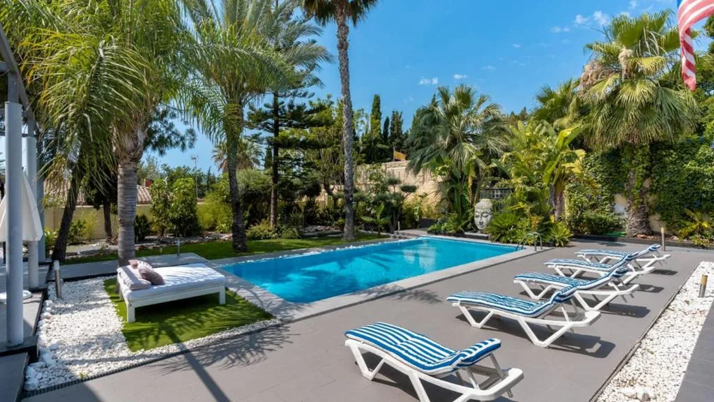 Moradia — Villa Villar, The Most Exclusive Villa in Alicante