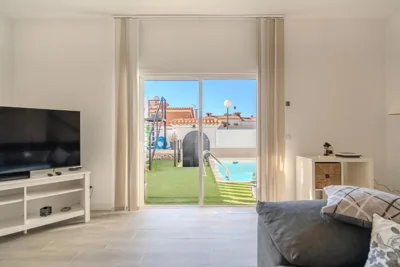 Villa Vinidum Climated Pool,Jacuzzi,Movietheather — Foto 12