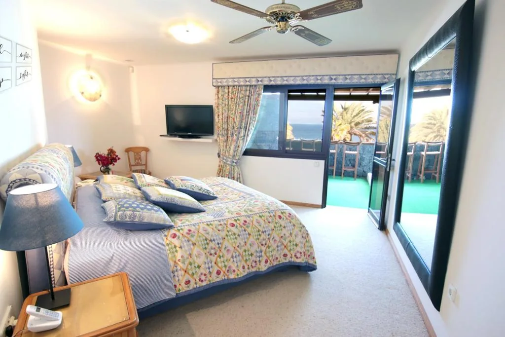 Villa Vista del Mar - Oceanfront Luxury with Private Pool