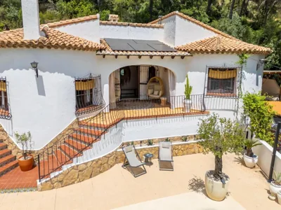 Villa Vista in Alcalali with swimmingpool and view — foto 4