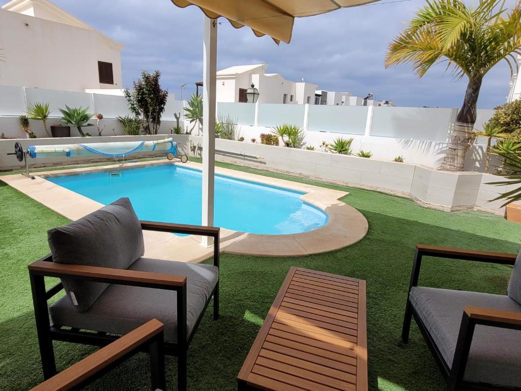 Villa Vista with heated pool & Jacuzzi