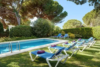 Villa with private pool and garden in Marbella — Foto 11