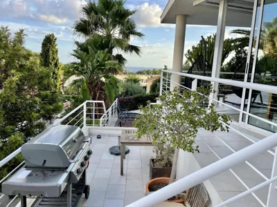 Villa with private pool, ocean & mountain views — 照片 8