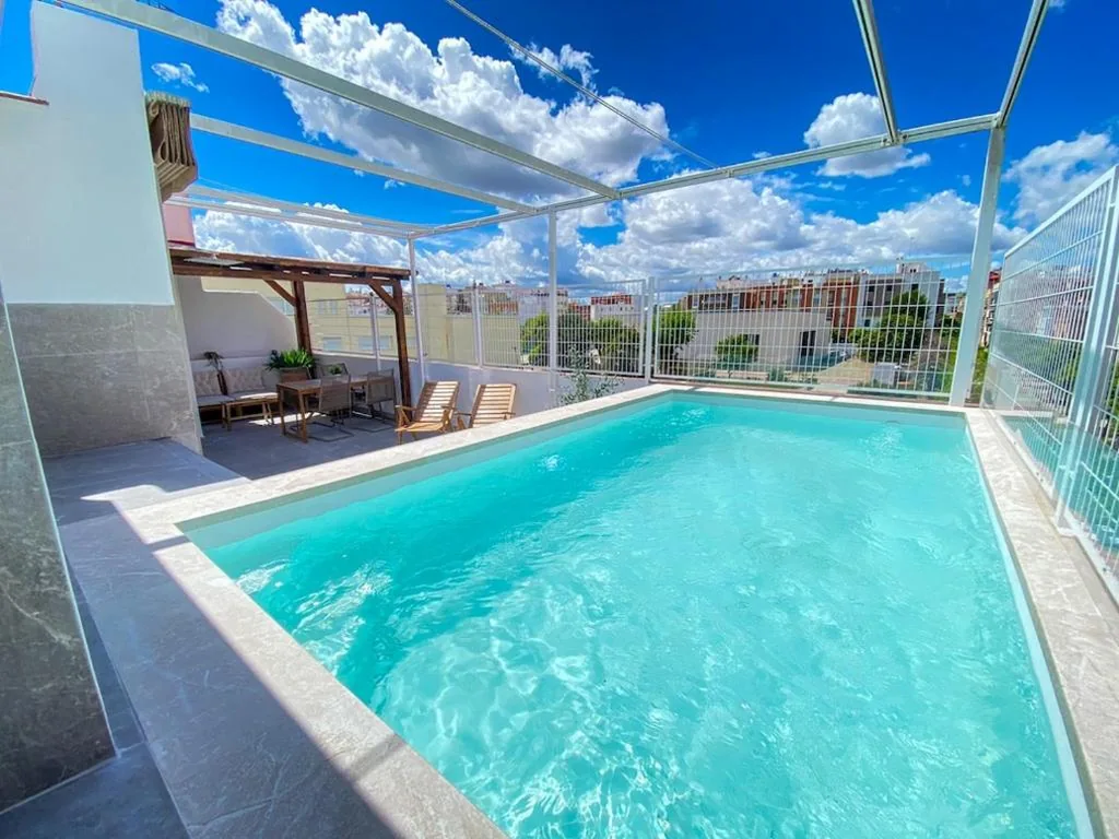 Villa — Villa with private swimming pool in Sevilla