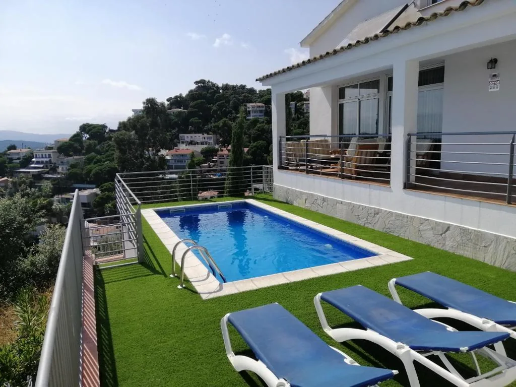 Villa — Villa Yaco