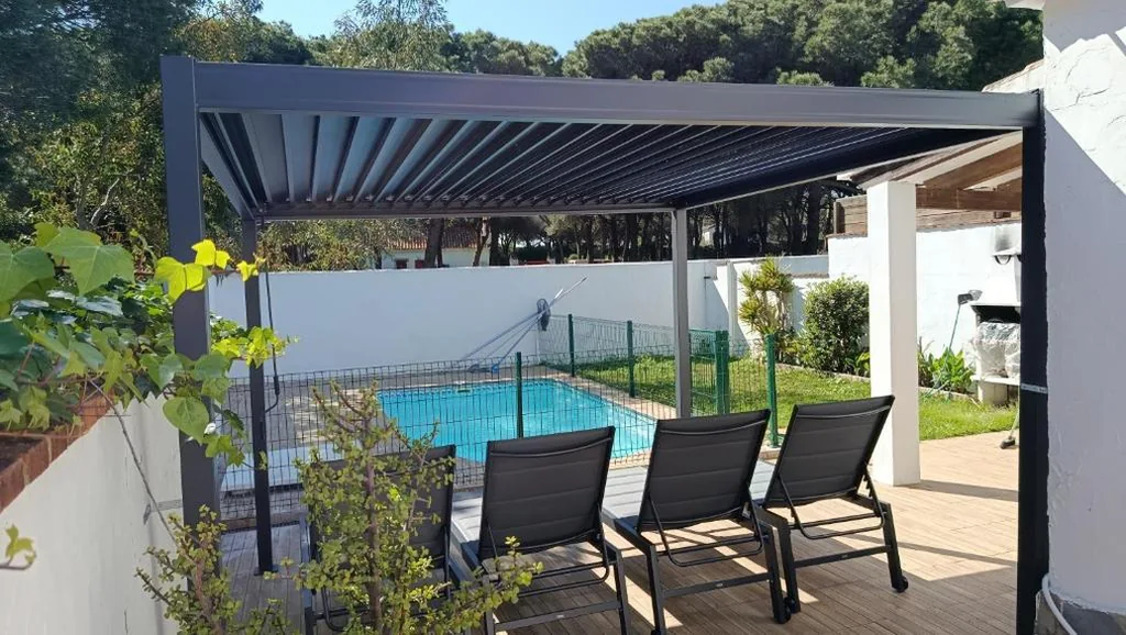 Villa con piscina privata — VillaConil