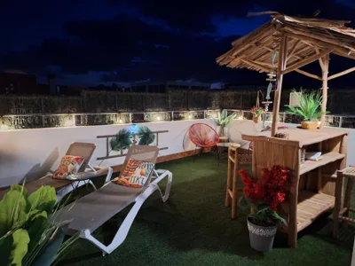 Villadunas - with Luxury Hot Tub and Tiki Roof Top Bar — Foto 11