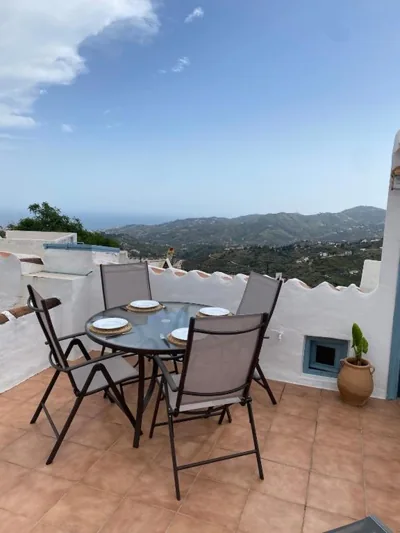 Village Town House with Sea Views and Roof Top Terrace — foto 5