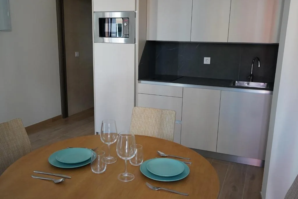 Deluxe appartement met 1 slaapkamer en uitzicht op de stad — VILLAGRADO Suites