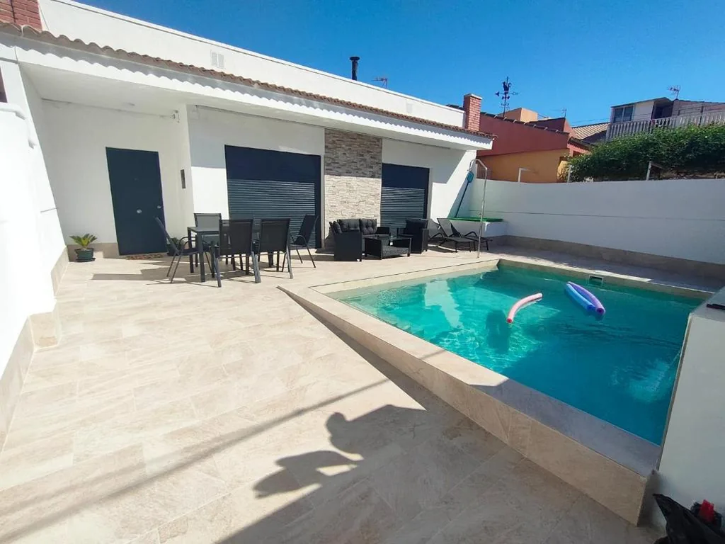 Villa 3 chambres — Villamolinos, villa con piscina privada.