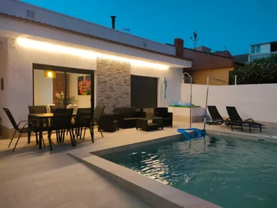Villamolinos, villa con piscina privada. — photo 9