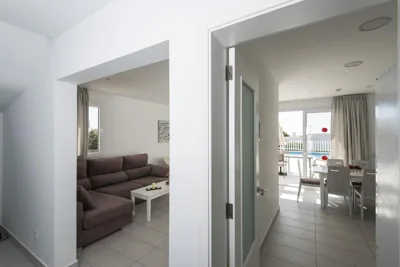 Villas Calan Bosch Tomi by Escape Home — foto 10