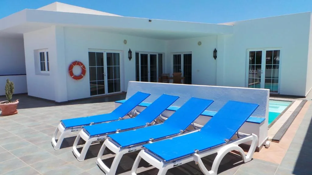 Villa con vistas al mar — Villas del Mar. Viña y Cabrera