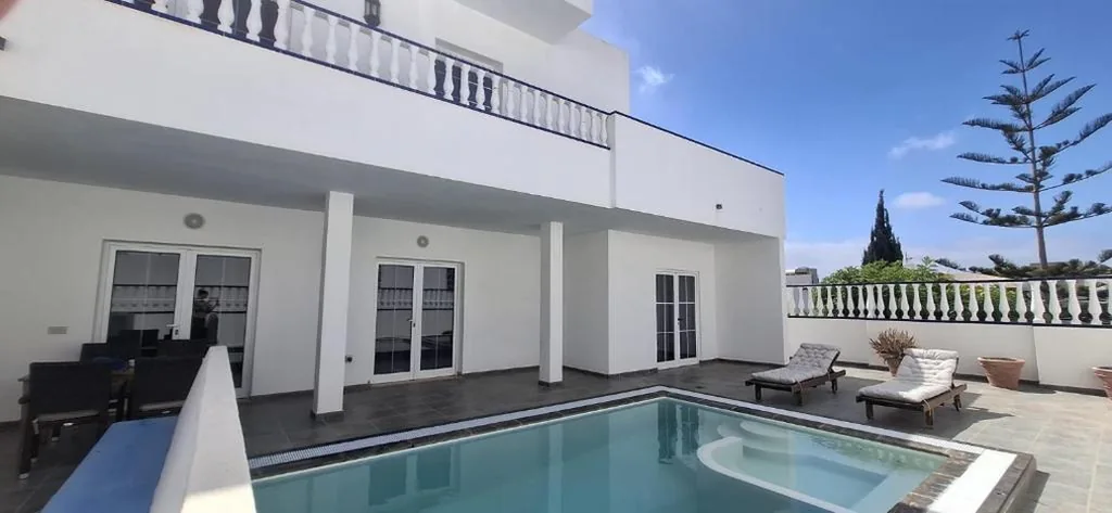 Villa con vistas al mar — Villas del Mar. Viña y Cabrera