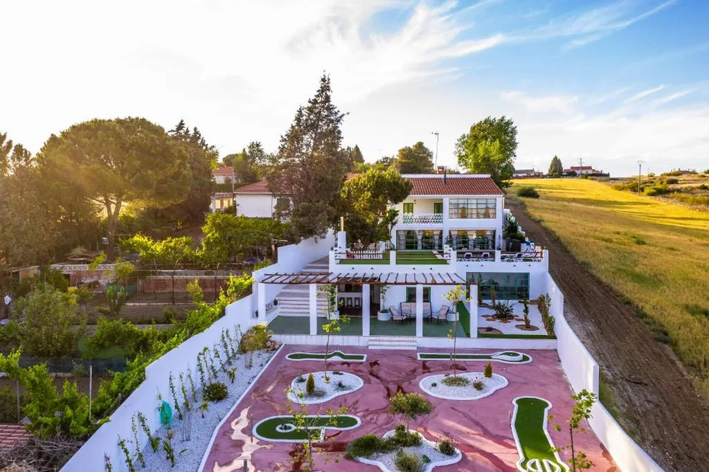 Villa com piscina privada — Villas en Toledo