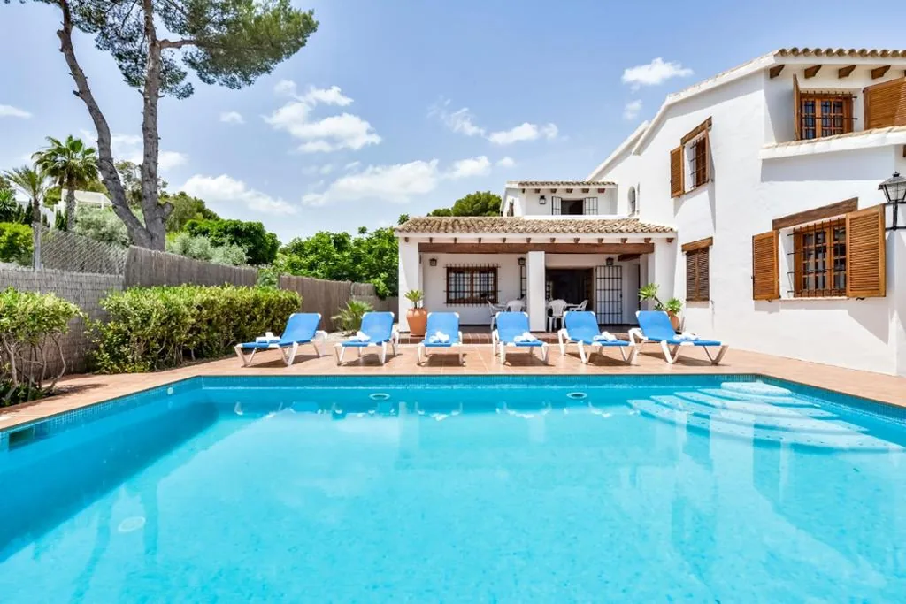 Villa — Villas Guzman - Andurina