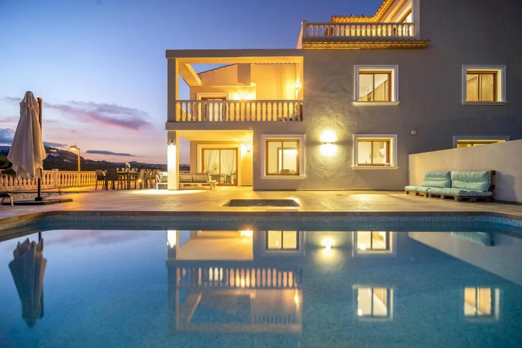 Villa — Villas Guzman - Grandiosa