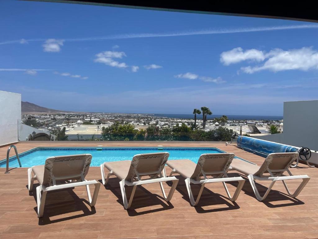 VILLAS LANZAROTE LOS ALTOS by NEW LANZASUITES Villa CASSIDELL