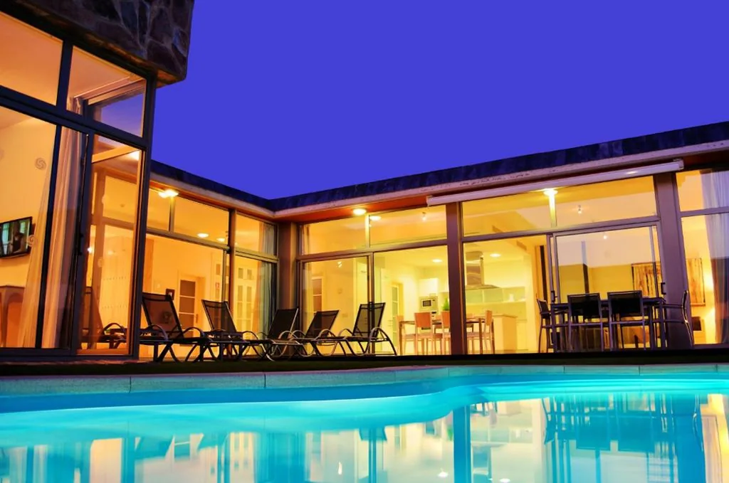 Villa mit 2 Schlafzimmern (für 2–4 Erwachsene) — Villas Opal Anfi Tauro
