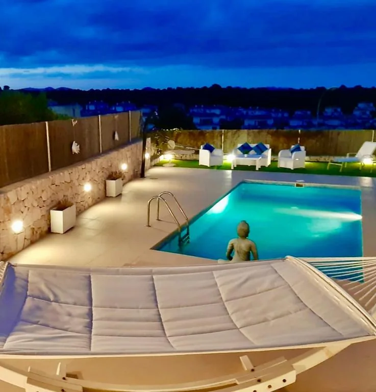 Deluxe Villa — Villas2meet Mallorca