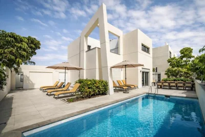 VillasRoyale Trespalomas - An Iconic Villa for Elevated Getaways! — Foto 4
