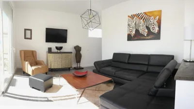 VillasRoyale Trespalomas - An Iconic Villa for Elevated Getaways! — Foto 6