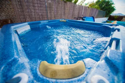 VillaTommy heated pool, hottub, fast wifi — foto 10
