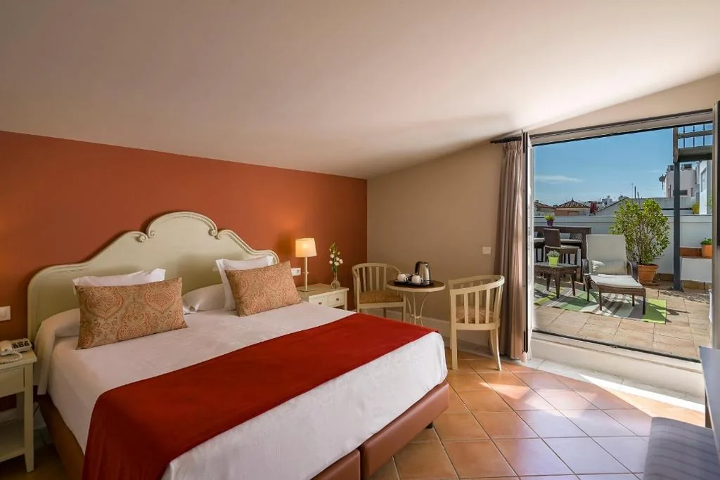 Habitación Doble Superior con terraza — Vincci La Rabida
