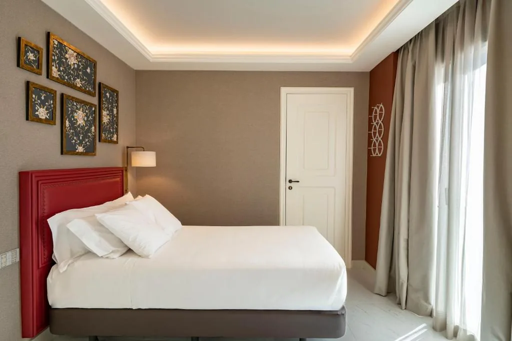 Verbindungszimmer für 3 Personen — Vincci Molviedro