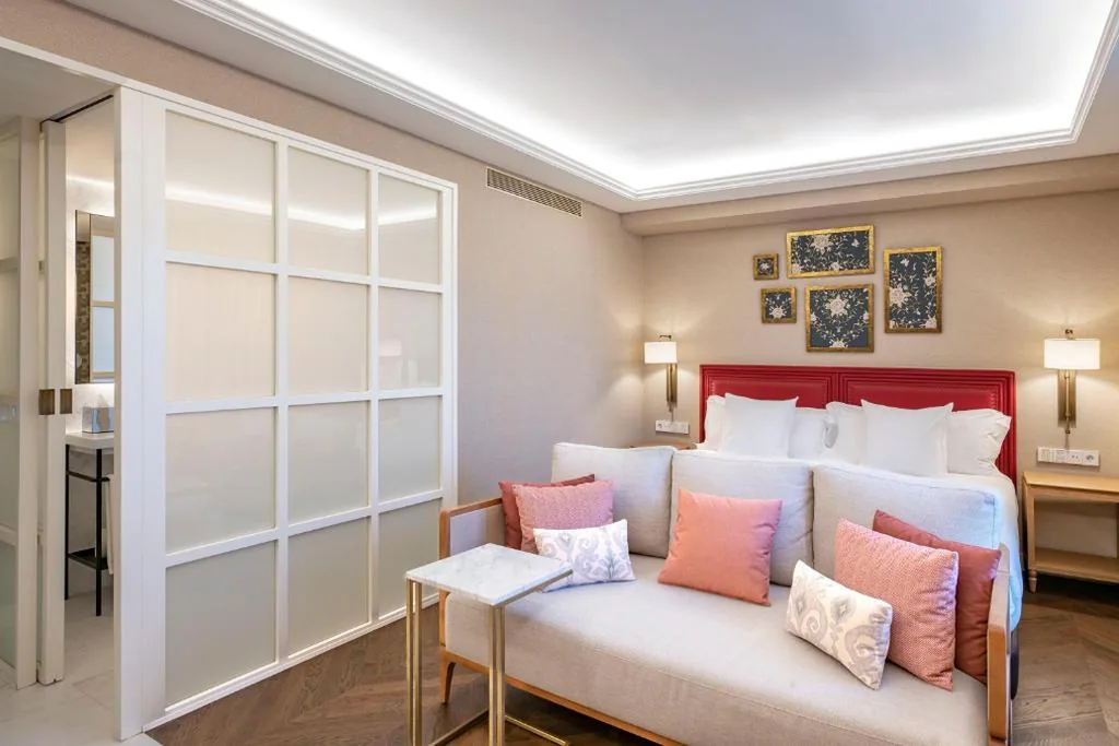 Superior-Doppelzimmer mit Balkon — Vincci Molviedro