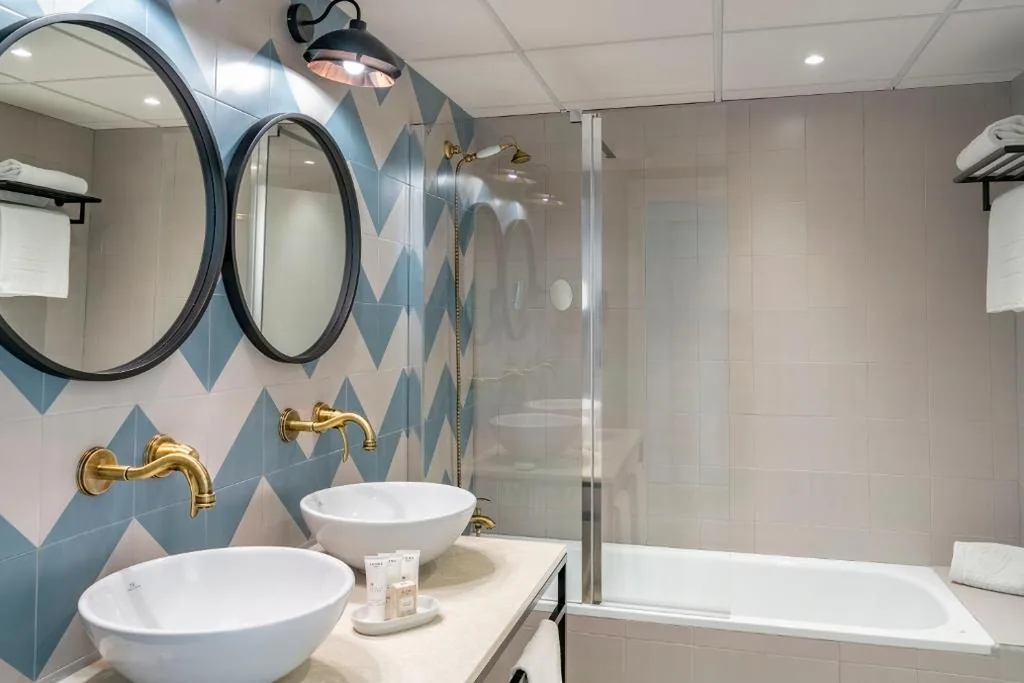 Habitación Doble Premium - 1 o 2 camas — Vincci Puertochico