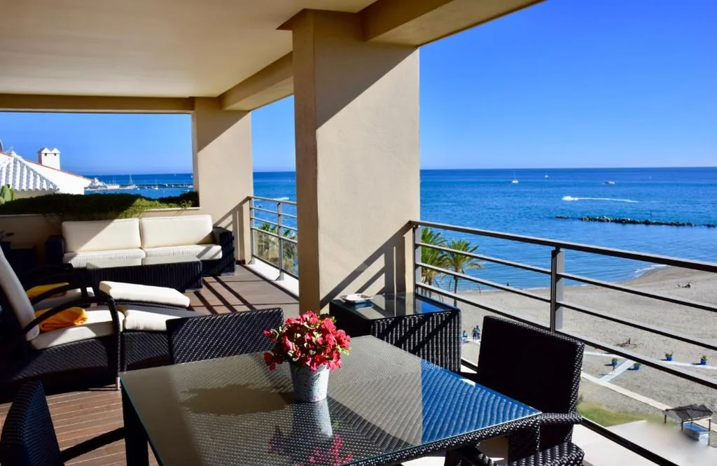 Presidential Suite for 4 Guests — Vincci Selección Aleysa