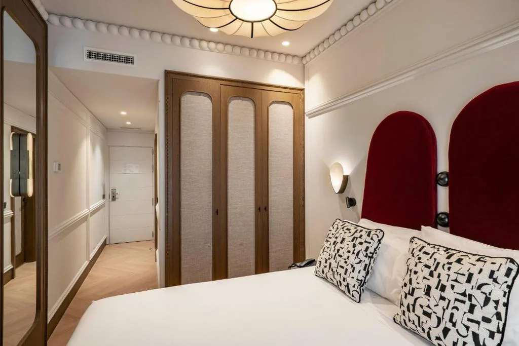 Superior Double Room — Vincci Soho