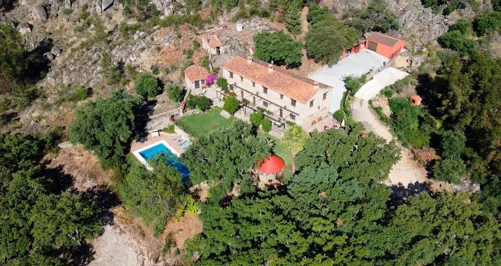 Villa avec piscine privée — Virgen de la Cabeza