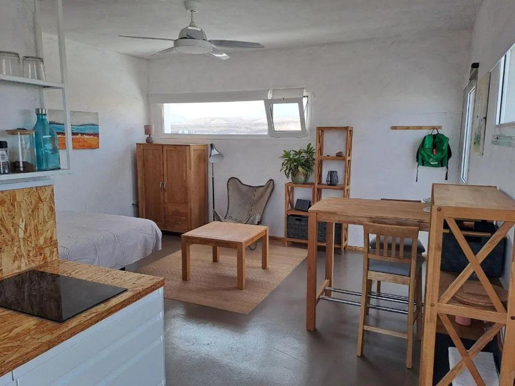 Estudio con terraza — Vitamin Sea Guesthouse